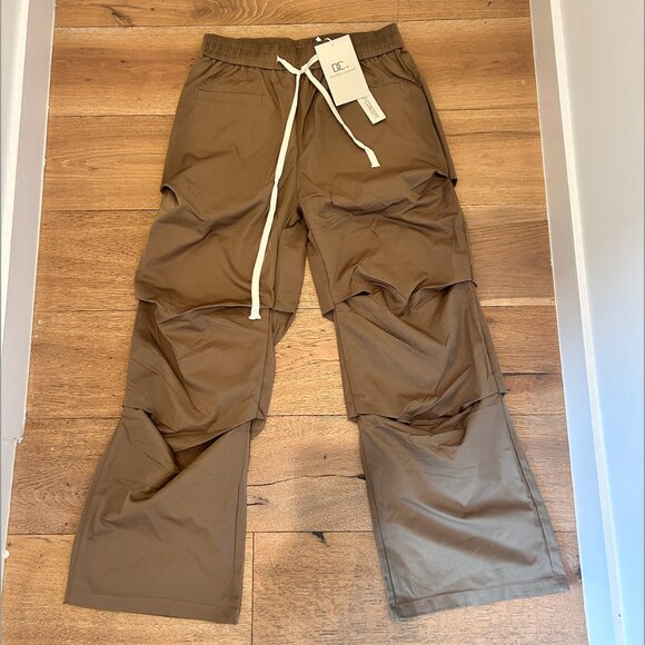 Decency Concept Subtle Fold Pants - Picture 1 of 2